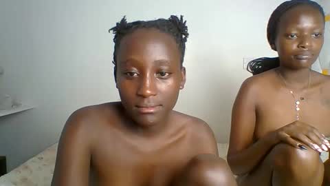 miss_lolah7 online show from 05/03/26, 11:27