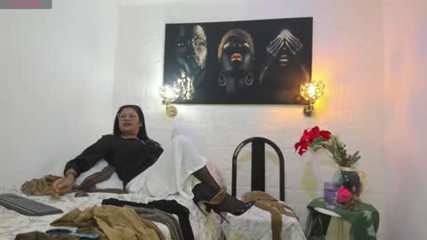 Snapshot of miss_lucero1 chatting on 01/16/25, 12:23 lucero online show from 01/16/25, 12:23