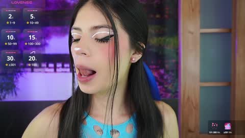 miss_lucyla online show from 01/30/25, 06:46