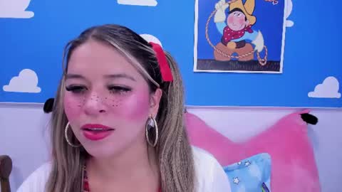 Snapshot of miss_lucyla chatting on 06/16/26, 11:02 miss_lucyla online show from 06/16/26, 11:02