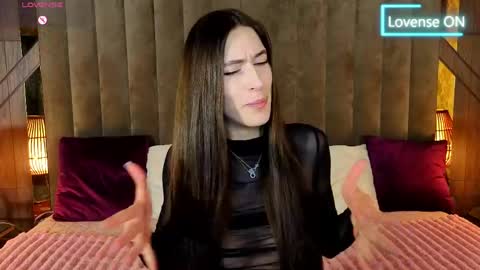   online show from 05/04/26, 06:31