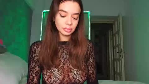 Snapshot of miss_medyson chatting on 09/19/25, 07:32 miss_medyson online show from 09/19/25, 07:32