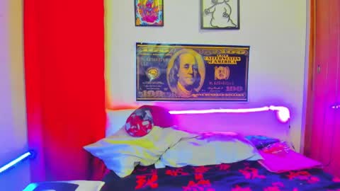 Snapshot of miss_meggaann chatting on 01/22/25, 02:59 MEGG online show from 01/22/25, 02:59