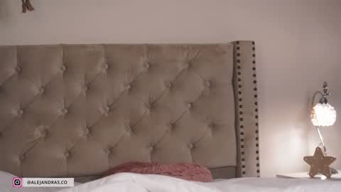 Snapshot of miss_meii chatting on 03/03/26, 11:43 Alejandra online show from 03/03/26, 11:43