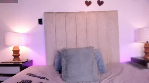 miss_milf_ online show from 04/28/26, 08:25
