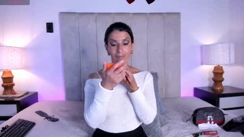 miss_milf_ online show from 05/06/26, 08:47