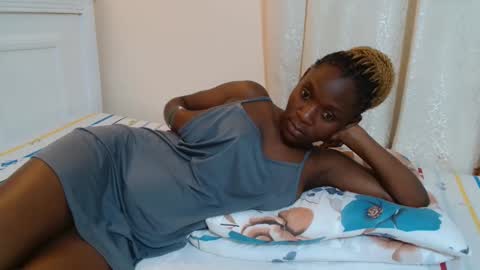 Snapshot of miss_monroee chatting on 05/03/26, 08:37 monroe online show from 05/03/26, 08:37