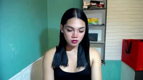 Precious online show from 05/05/26, 04:04
