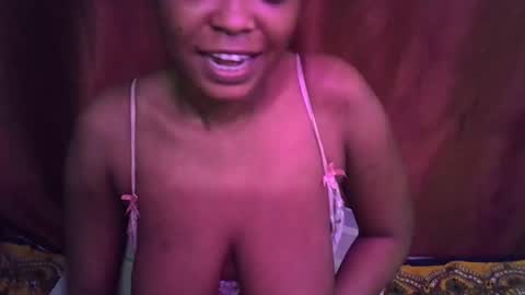 miss_rihanna2 online show from 10/22/25, 05:02