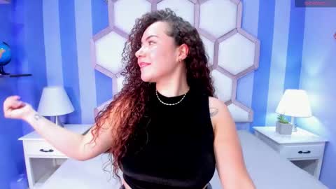 Snapshot of miss_rogue chatting on 10/10/25, 11:59 miss_rogue online show from 10/10/25, 11:59
