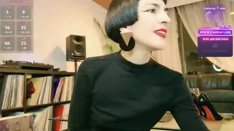Snapshot of miss_satori_rose chatting on 02/25/25, 12:14 Satori Rose online show from 02/25/25, 12:14
