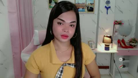 Snapshot of miss_scott chatting on 10/13/25, 04:01 miss_scott online show from 10/13/25, 04:01