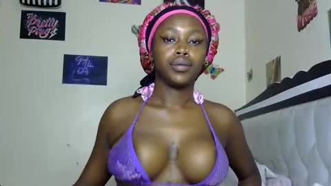 miss_sexyyy online show from 04/10/26, 01:11