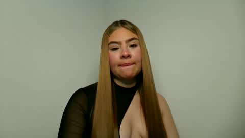 sophi 3 online show from 05/10/26, 03:12