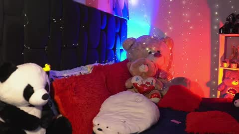 Sophie Cardenas ..... independent model online show from 01/08/25, 02:57