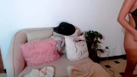 Snapshot of miss_sophiiee chatting on 04/11/26, 02:16 Sophie online show from 04/11/26, 02:16