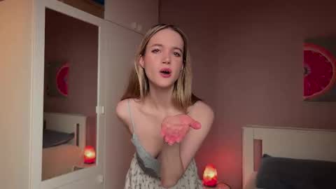 Emily online show from 12/16/25, 08:14