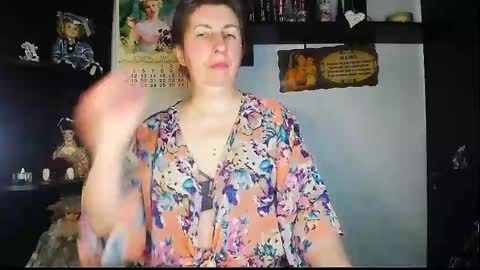 Snapshot of miss_tasha_kom chatting on 05/23/26, 05:56 miss_tasha_kom online show from 05/23/26, 05:56