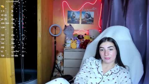 Snapshot of miss_tasy chatting on 09/25/25, 05:00 Melanie January 15th is my birthday there will be an interesting show online show from 09/25/25, 05:00