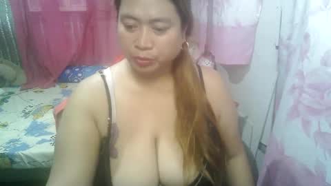 Snapshot of miss_v0lcan0 chatting on 09/12/25, 11:04 miss v0lcan0 online show from 09/12/25, 11:04