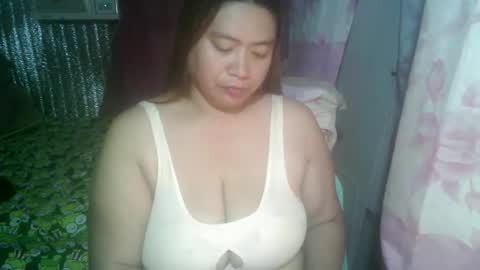 Snapshot of miss_v0lcan0 chatting on 10/12/25, 01:48 miss v0lcan0 online show from 10/12/25, 01:48