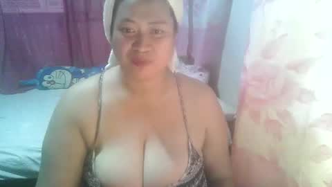 Snapshot of miss_v0lcan0 chatting on 10/17/25, 10:40 miss v0lcan0 online show from 10/17/25, 10:40