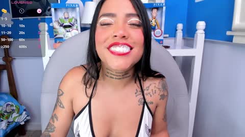 Vaiolette online show from 01/15/25, 11:43