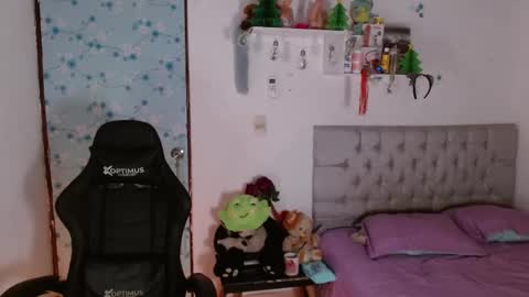 hanna    online show from 02/16/25, 04:53