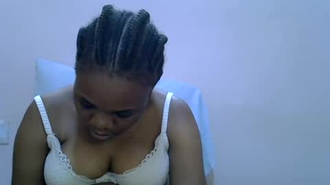 Snapshot of miss_velour chatting on 06/28/26, 01:06 miss_velour online show from 06/28/26, 01:06