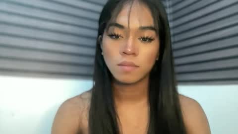 miss_veron_xoxo online show from 05/02/26, 08:47