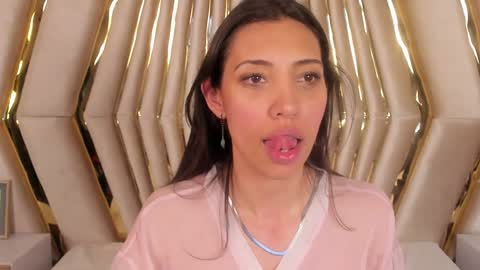 Veronica summer  7AM to 1500 PM hour GMT-5 online show from 01/02/25, 08:57