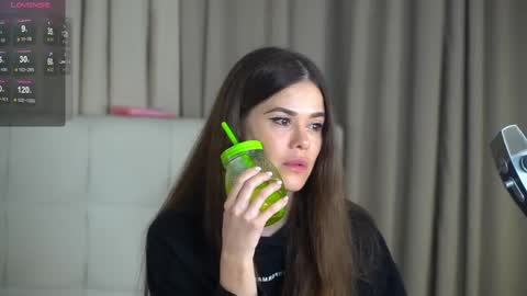 Snapshot of miss_viktoria chatting on 06/06/26, 06:12 Miss Victoria online show from 06/06/26, 06:12