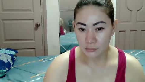 Snapshot of miss_zephyr chatting on 02/23/26, 08:44 HOT MOMMY ZEPHYR online show from 02/23/26, 08:44