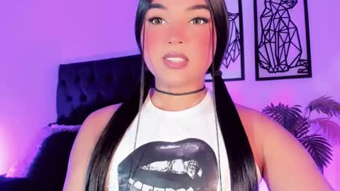 miss_zz online show from 11/25/25, 06:30