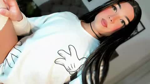 Snapshot of miss_zz chatting on 04/13/26, 06:35 miss_zz online show from 04/13/26, 06:35