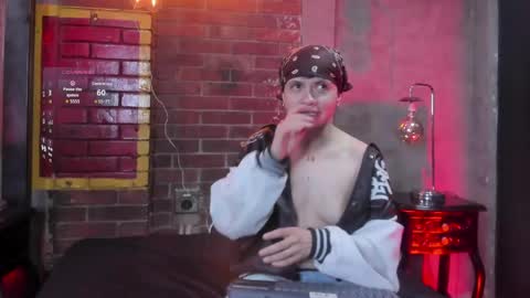 Snapshot of missaelrossi chatting on 04/10/26, 08:46 Miguel online show from 04/10/26, 08:46