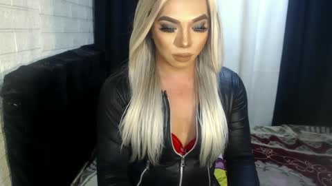 Snapshot of missaira69 chatting on 12/05/24, 12:19 AIRA online show from 12/05/24, 12:19