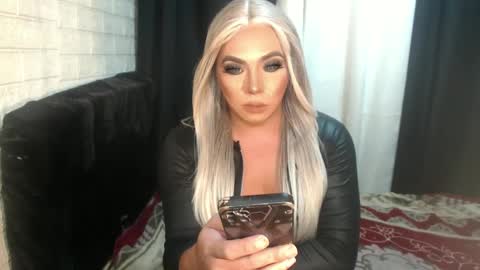 Snapshot of missaira69 chatting on 12/05/24, 06:33 AIRA online show from 12/05/24, 06:33