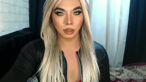 Snapshot of missaira69 chatting on 02/15/25, 12:37 AIRA online show from 02/15/25, 12:37