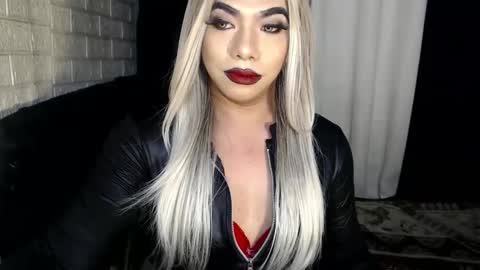 Snapshot of missaira69 chatting on 02/23/25, 11:58 AIRA online show from 02/23/25, 11:58