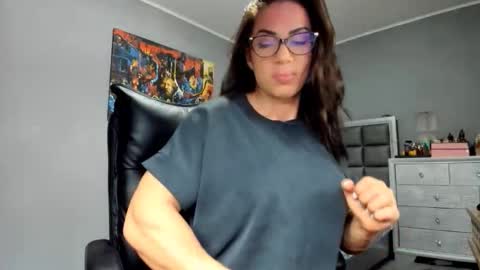 Alesyamuscledoll online show from 11/10/25, 06:40