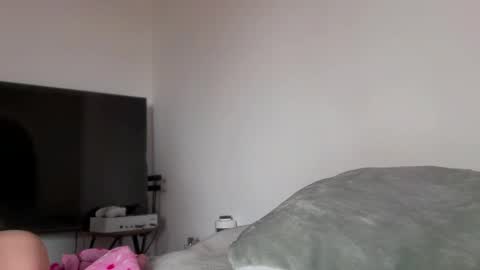 Snapshot of missameliah chatting on 09/23/25, 12:08 Ameliahs online show from 09/23/25, 12:08