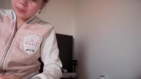 Snapshot of missameliah chatting on 09/25/25, 12:53 Ameliahs online show from 09/25/25, 12:53