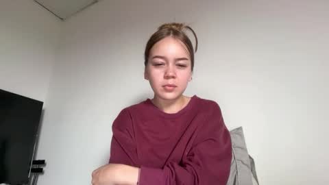 Snapshot of missameliah chatting on 10/27/25, 12:31 Ameliahs online show from 10/27/25, 12:31