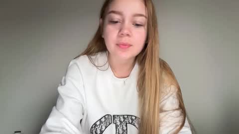 Snapshot of missameliah chatting on 11/06/25, 12:50 Ameliahs online show from 11/06/25, 12:50