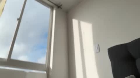 Snapshot of missameliah chatting on 11/19/25, 12:27 Ameliahs online show from 11/19/25, 12:27