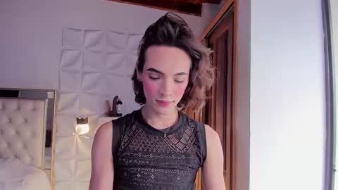 Snapshot of missarii28 chatting on 11/29/25, 08:12 Mis Ari online show from 11/29/25, 08:12