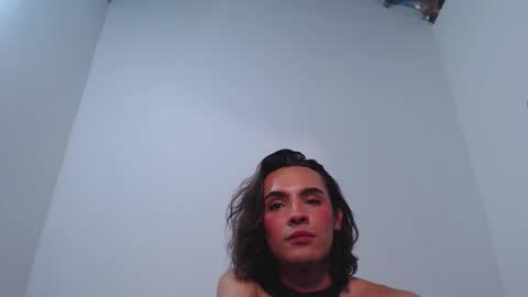 Snapshot of missarii28 chatting on 02/18/26, 05:20 Mis Ari online show from 02/18/26, 05:20