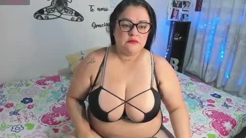 Snapshot of missbarbarahot_ chatting on 04/23/26, 02:52 BARBARA follow me instagran missbarbieho online show from 04/23/26, 02:52