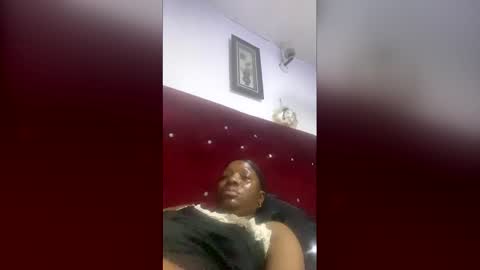 Missbelle online show from 12/22/25, 01:24